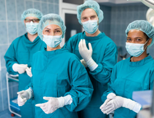 Seguridad y excelencia médica con cirujanos plásticos certificados